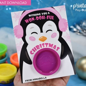Play Dough Weihnachtsgeschenkkarte Printable Klasse Feiertagsgeschenke Nicht-Süßigkeiten-Geschenk Kleines Geschenk Rosa Pinguin DIY Play Dough Mini-Geschenk Klassenzimmer Favor