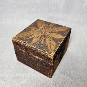 Vintage Square Pyrography Box with Poinsettias