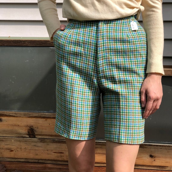 60s Jack Winter Wool Plaid High Waisted Bermuda S… - image 1