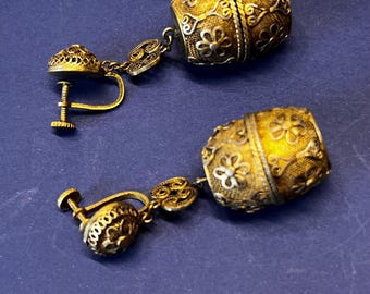 Vintage Chinese Vinaigrette Screw Back Earrings
