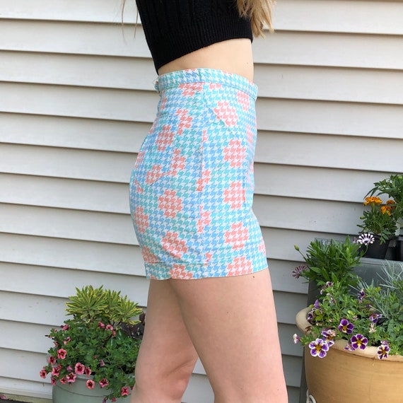 Houndstooth Plaid Pattern Vintage Pin Up Short Sh… - image 4