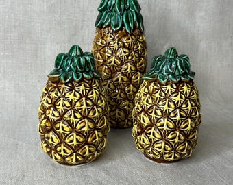 Three Pineapples Shaker Set Vintage