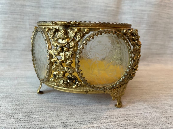 Large Globe Ormolu Filigree Jewelry Casket - image 3