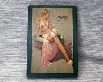Munsing Wear Hosiery Stocking Box W/ 1 Pair Stockings
