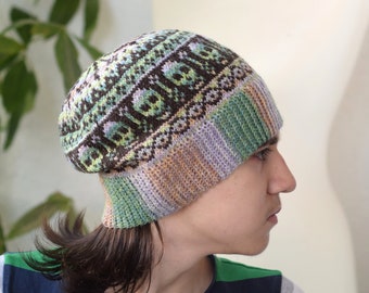 Winter hat in green and brown with skulls, hand knit colorwork wool hat,  slouchy hat, teen or women S, ready to ship