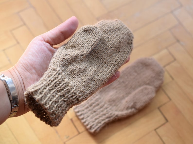 3 to 5 years size ready to ship childrens mittens in sand color Kids alpaca mittens winter accessories natural dyed alpaca