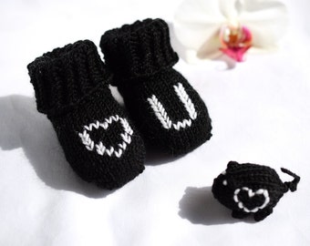 Black baby socks with heart, Love You personalized baby booties, choose colors and size, monogram socks, Halloween baby gifts