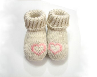 White thick baby socks, embroidered booties, size newborn, 3-6 month, 6-12 month, 1-1.5 year , personalised, monogram socks