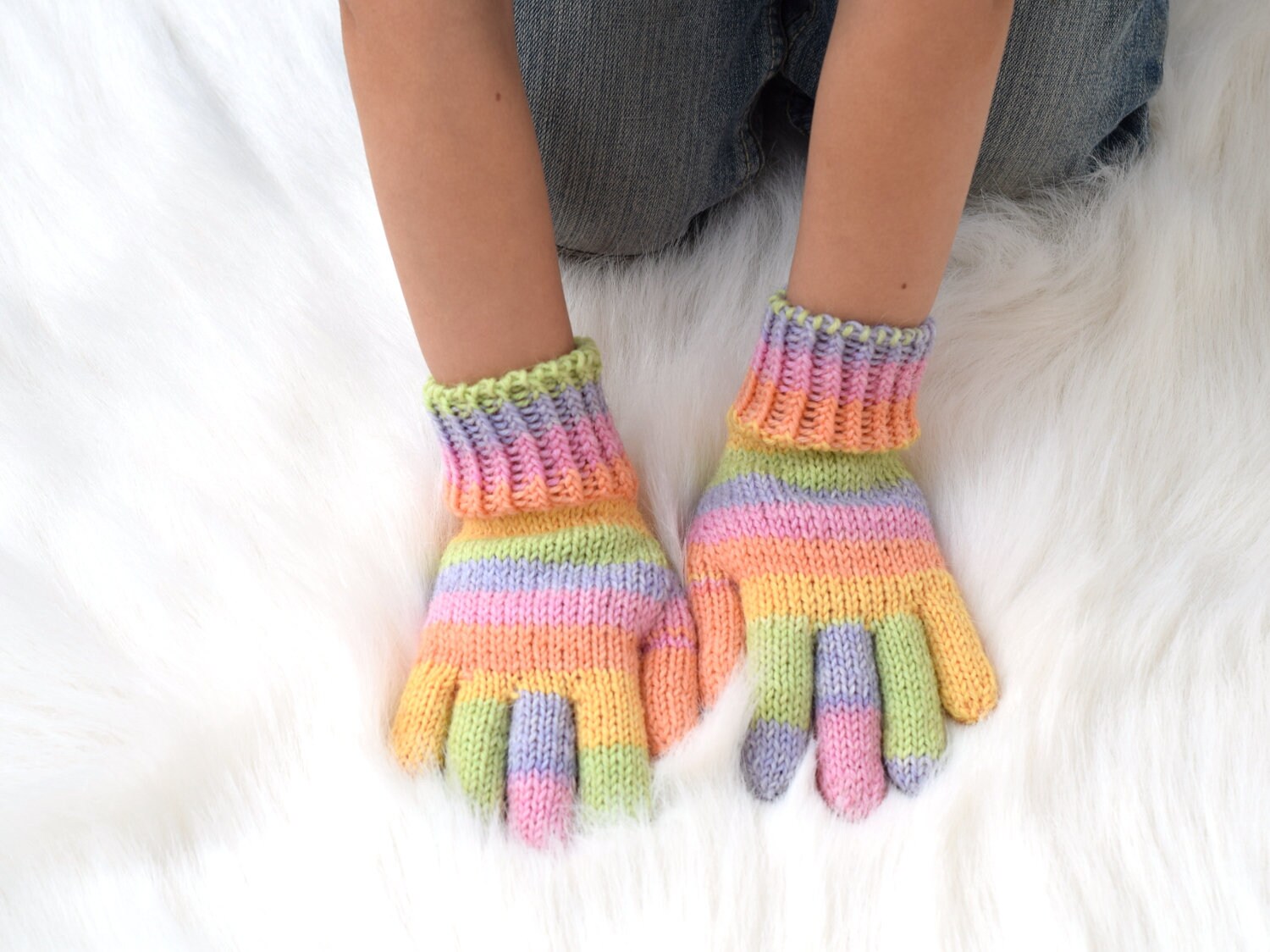 touch display handschuhe Oasis Screen Gloves hidden1 Pack:1 Bottle These gloves feature a Fuß handschuhe - Etsy.de