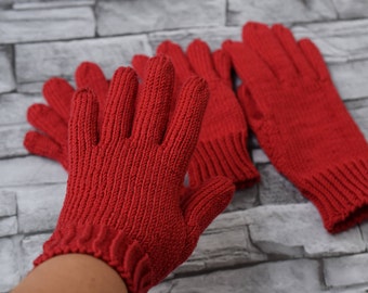 Hand knit red gloves, children's or adult merino wool gloves, winter gloves made to order, Valentine's day gift idea