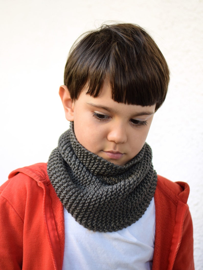 Kids cowl scarf hand knit from soft wool, for boys and girls, merino wool tube scarf in grey, blue, red, cream, green, yellow image 1