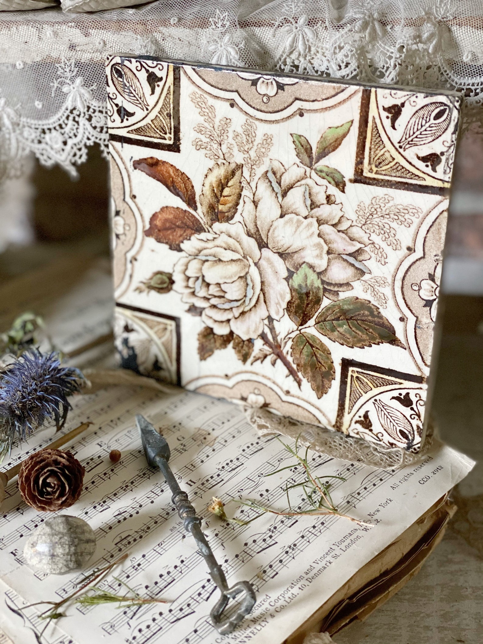 Una baldosa antigua de azulejo victoriano junto a la chimenea | Etsy