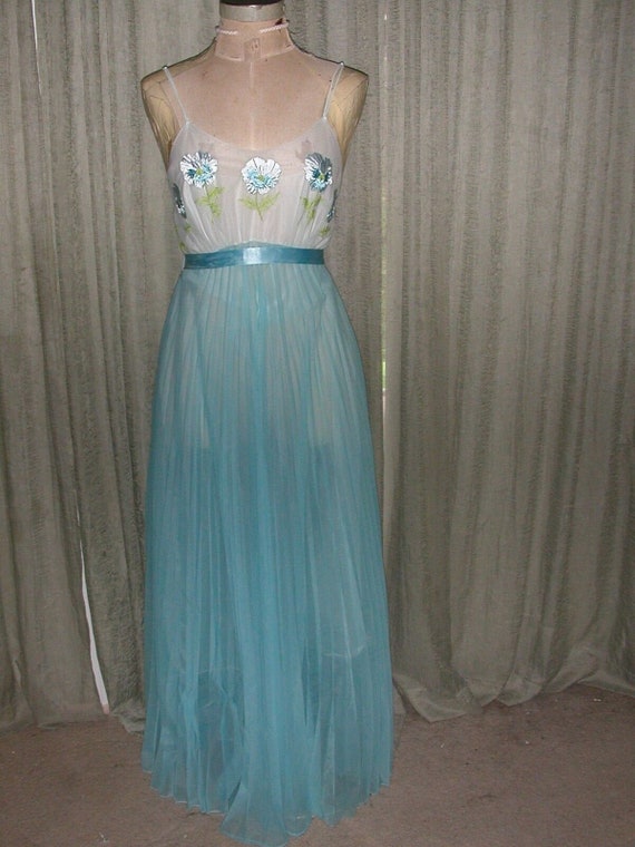 Vanity Fair Nightgown