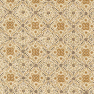 Pode incluir: Padrão repetitivo com fundo creme e design simétrico. O padrão apresenta formas florais e geométricas em tons de bege, castanho e cinza, criando uma superfície texturizada e decorativa.