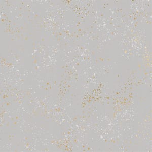 Könnte beinhalten: Ein hellgrauer Hintergrund mit einem gesprenkelten Muster aus weißen und goldenen Punkten. Die Punkte variieren in Größe und Dichte und erzeugen ein strukturiertes, abstraktes Design. Der Gesamteffekt ist ein subtiles, aber visuell interessantes Muster.