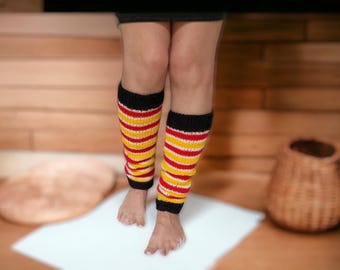Knee High Knitted Leg Warmers: Acrylic Yarn, One Size