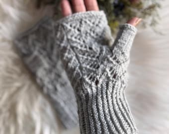 Wrist arm warmers in gray color/ texting gloves/ one size fits most female hands