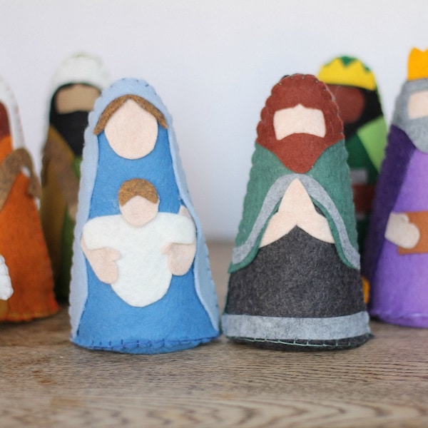 EXPANDED Felt Nativity Set Pattern // PDF Instant Download