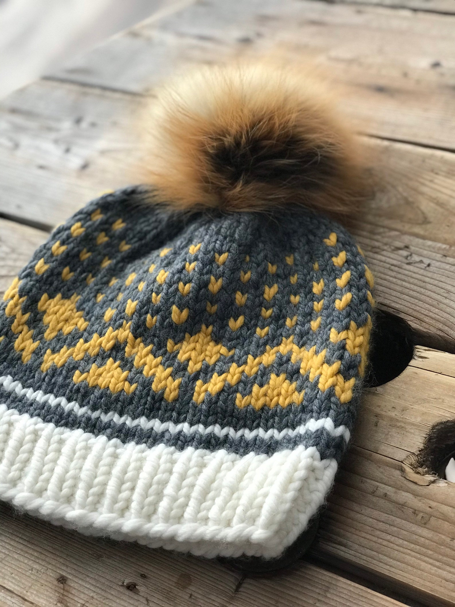 Hand knit beanie in merinos wool with recycle fur pompom Etsy
