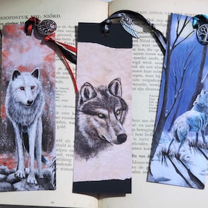 Wolf set 3 bookmarks for those who love Wolves. Winter wolves  great gift for friend , love , family and yourself autumn reading