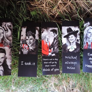 2 Bookmarks Once upon a time : emma / captain swan regina / zelina /  hook / rumplestiltskin / magical gift for family  / evil queen