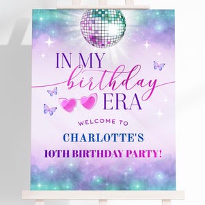 Modèles de plaque de bienvenue À l&#39;époque de mon anniversaire - décoration de fête musicale pour adolescente d&#39;anniversaire - violet et bleu fête de l&#39;époque - imprimable modifiable - 0312B