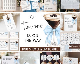Könnte beinhalten: Ein Babyparty-Mega-Paket mit einem blauen und weißen Farbschema. Das Paket enthält eine Vielzahl von druckbaren Artikeln wie Einladungen, Spiele und Dekorationen. Das Thema der Party ist ein Martini mit Kaffeebohnen und einer blauen Schleife.