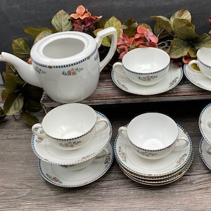 NORITAKE #69533 SHERIDAN Pattern Made in Japan 1920s ~ Teapot / Teacups / Bouillon Cups and Saucers / Saucers Only stoneridgeattic