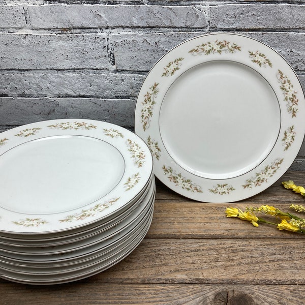 International Silver Company "Springtime " Pattern 326 Made in Japan 10-3/8" Dinner Plate White Flowers Platinum Rims stoneridgeattic