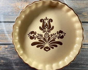 Vintage Pfaltzgraff Village Quiche Pan: USA Pottery Bakeware