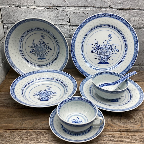 TIENSHAN Jingdezhen Porcelain Chrysanthemum / Dragon Rice Grains Pattern Blue and White  ~Plates / Cup and Saucers / Bowls & Spoons