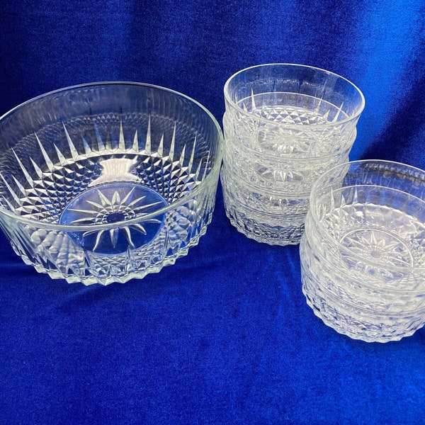 ARCOROC "DIAMANT" Pattern ~9" Salad / Fruit Bowl OR Set 0f 7 Salad / Fruit / Dessert Bowls~ Made in France Heavy Clear Cut Pressed Glass