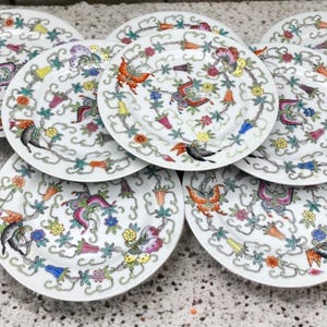 Jingdezhen Porcelain Chinoiserie Hand Painted Multicolored Oriental Plates Butterflies / Flowers Pattern Dinner / Lunch / Salad / Pie Plates