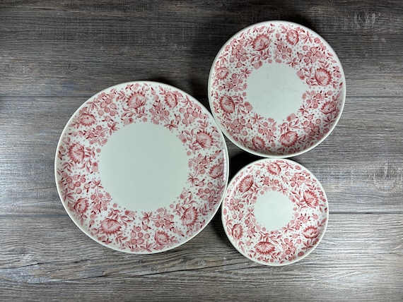 Vintage Syracuse China Mayflower Plate: Red Floral Transferware