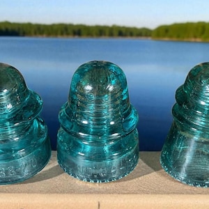 Antique / Vintage Collectible Original Aqua Glass Electrical Insulator Gayner / Hemingway Home Decor  Man Cave Paperweight stoneridgeattic