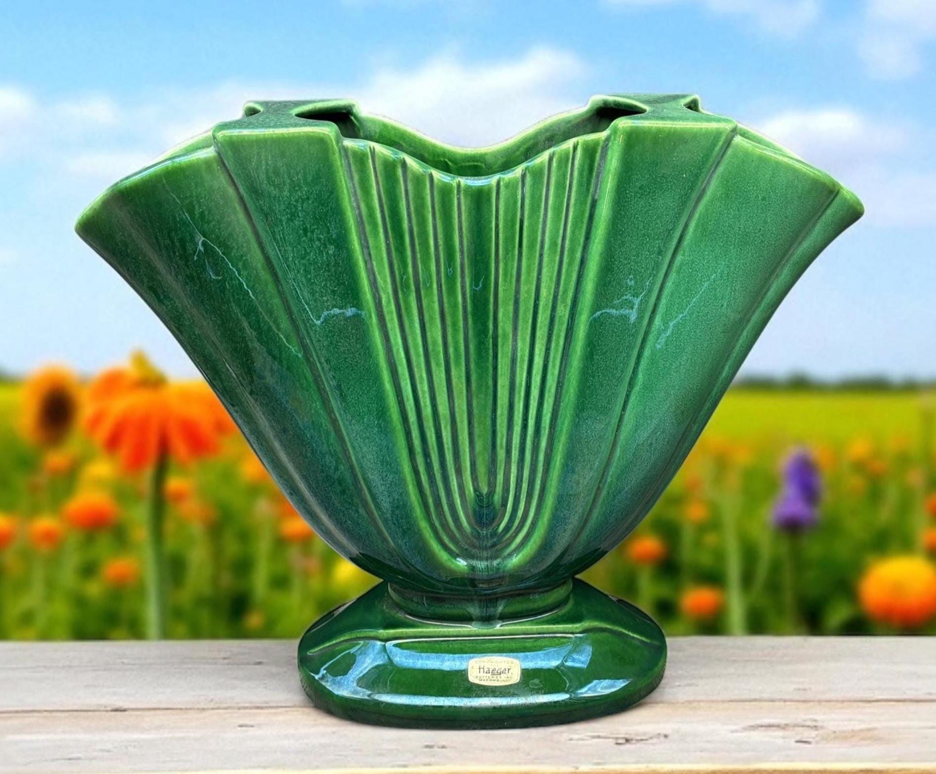RESERVED FOR MELISSA Art Deco Haeger Pottery Fan Vase: Emerald