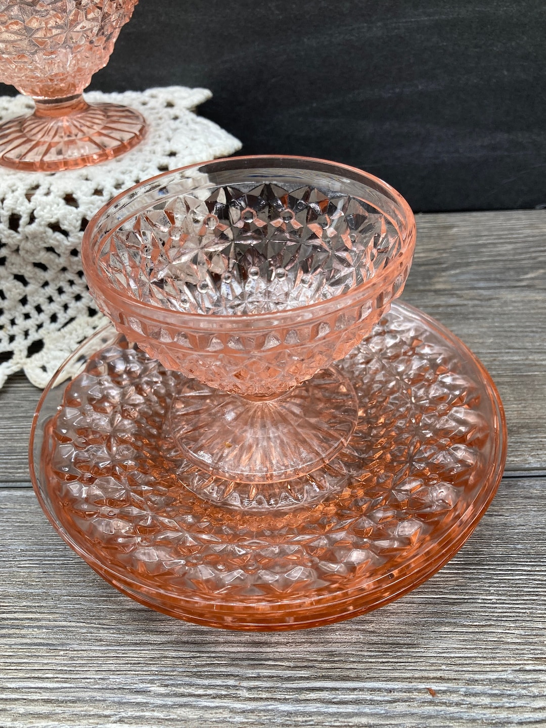 1940s Pink Depression Glass holiday Pink Buttons and Bows