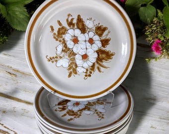 Vintage Mountain Wood Stoneware Dinner Plate: Dried Flowers Cottagecore Kitchen