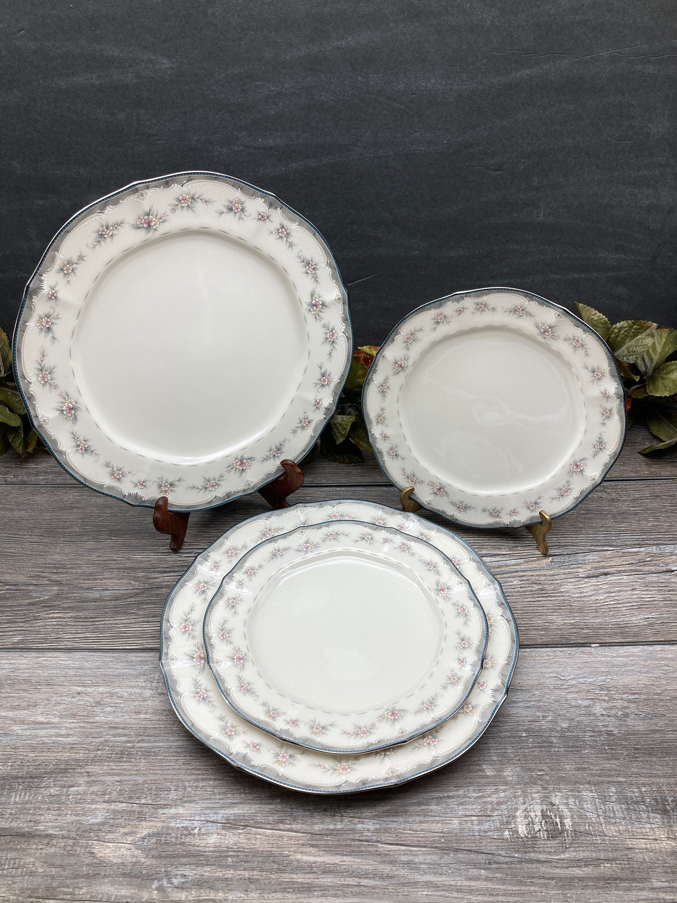 Noritake Traviata Plate: Floral Platinum Trim Dinnerware, Japan - Etsy