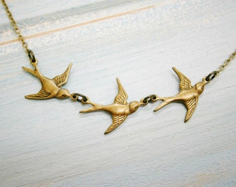 Three Small Bird Necklace/Antique Bronze Three Small Bird Necklace/Boho Necklace/Nature Necklace/Woodland Necklace/Nature Jewellery