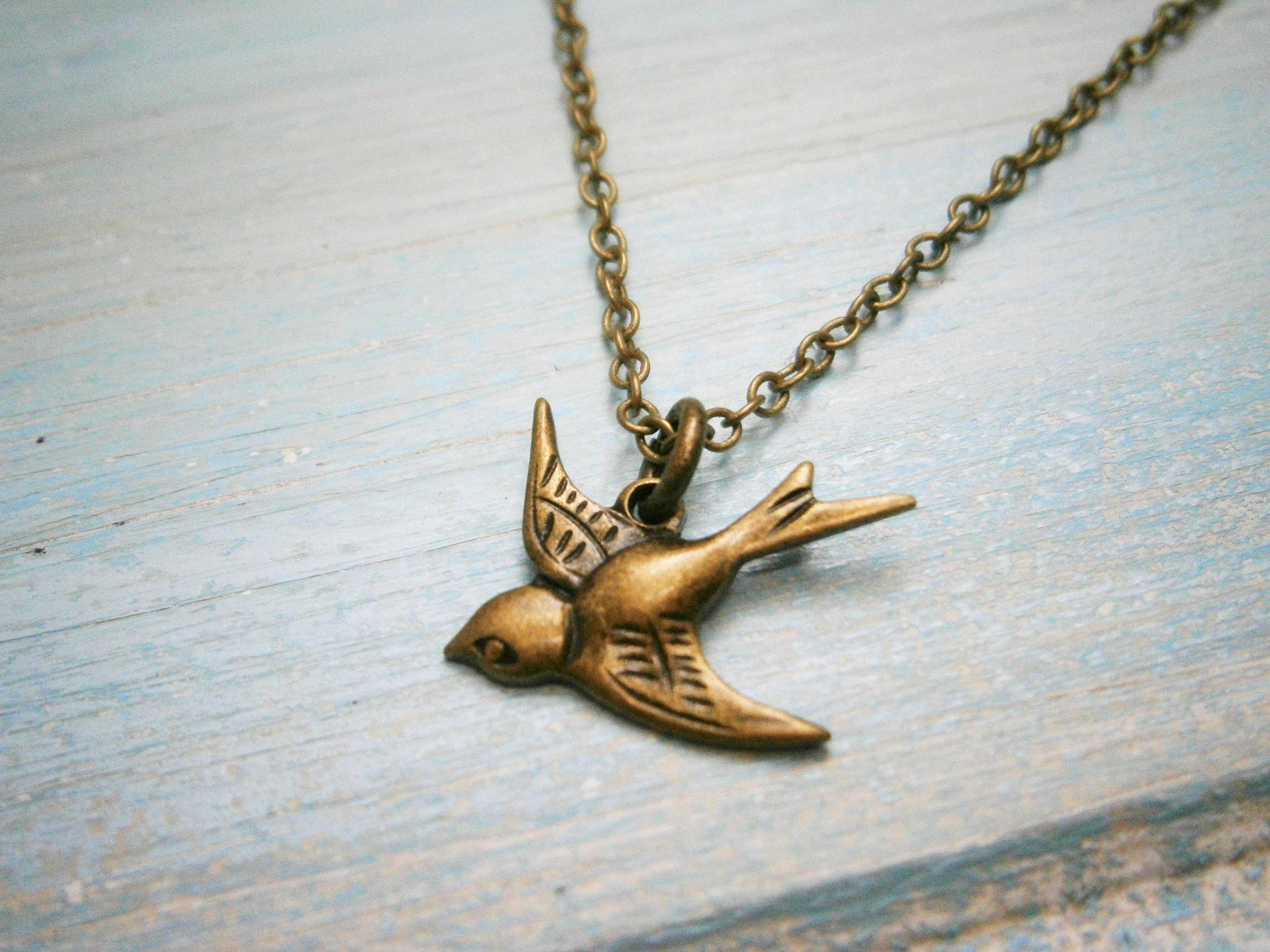 Small bird necklace Clearance