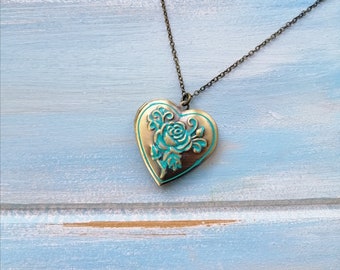 Vintage Style Embossed Rose Detailed Antique Bronze Heart Locket Necklace with Turquoise Patina Detailing/Locket Necklace/Heart Locket