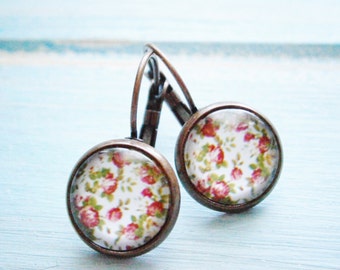 Vintage Floral Rose Earrings/White Floral Earrings/Dangle Earrings/White Earrings/Glass Dome Earrings/ Flower Earrings/Bridesmaids Gifts