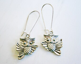 Antique Silver Owl On Stainless Steel Kidney Wire Earring Hooks/Dangle Earring/Boho Jewelry/Woodland Jewelry/Nature Inspired/Hypo allergenic