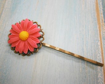 Dark Pink Daisy Bobby Pin/Flower Hair Clip/Antique Bronze Hair Clip 50mm long with Resin Daisy Flower/Hair Accessory/Rustic Wedding/Bridal