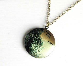 Tree and Bird Silhouette Picture Locket Necklace/Nature Jewellery/Nature Lover Jewelry/Tree Necklace/Locket Necklace/Photo Locket Necklace