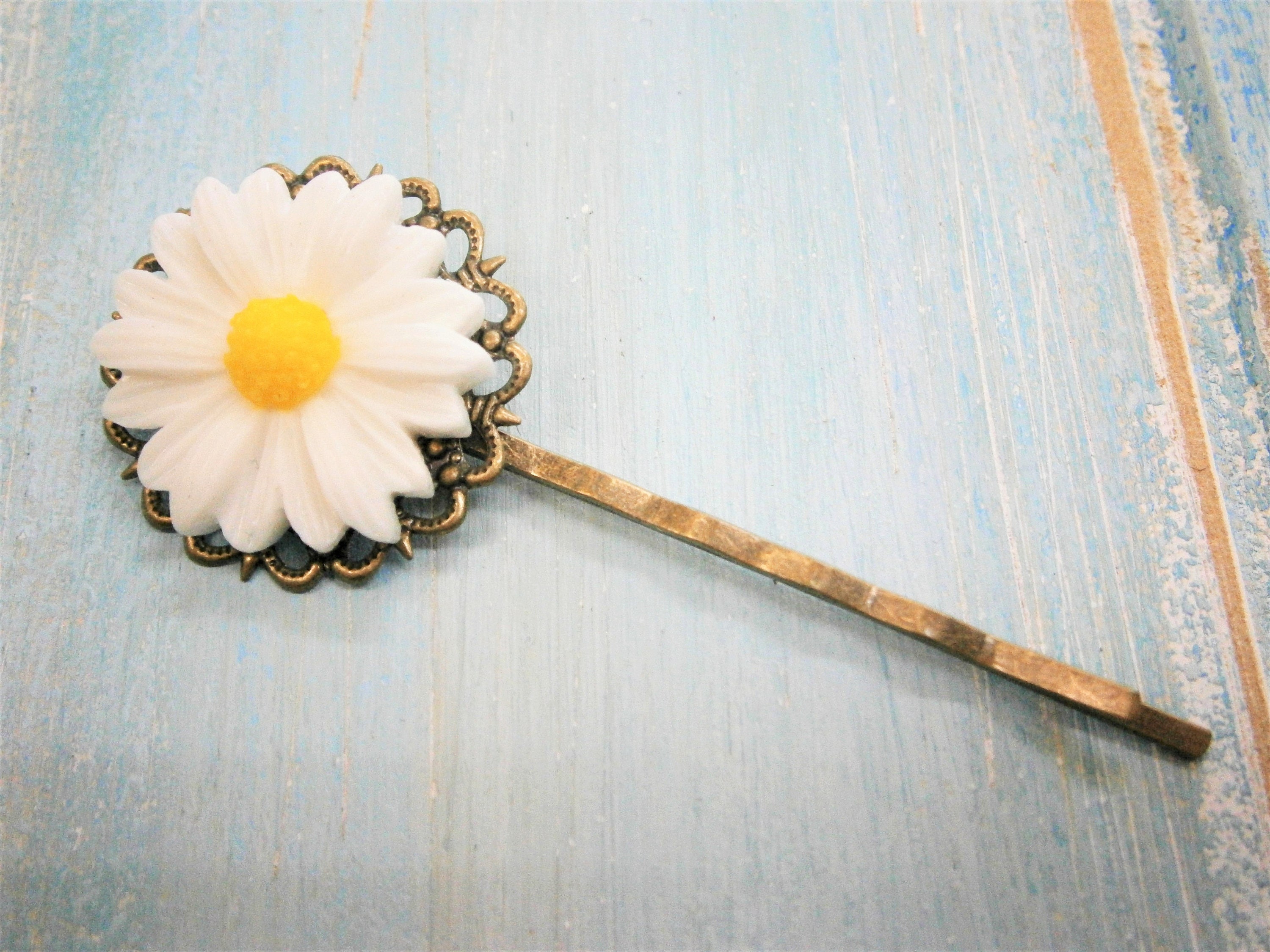 White Daisy Bobby Pin/Flower Hair Clip/Antique Bronze Hair Clip 50mm