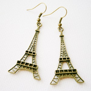 Antique Bronze Eiffel Tower Pendant Dangle Earrings/Boho Earrings/Steampunk Earrings/Paris Earrings