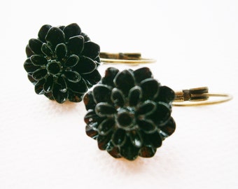 Black 15mm Resin Chrysanthemum Flower's set on Antique Bronze Lever Back Earring Hook's