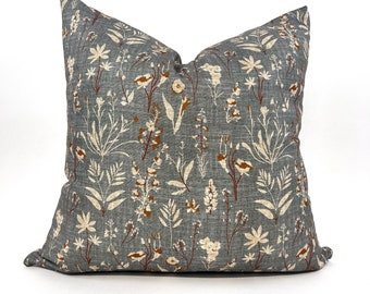 Federa per cuscino floreale grigio ruggine e acciaio, cuscino arancione e grigio, cuscino beige e grigio, cuscino con fiori selvatici, cuscino con fiori autunnali, grigio blu